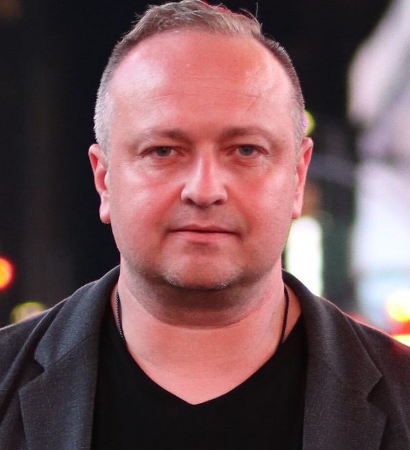 Адриан Никулеску